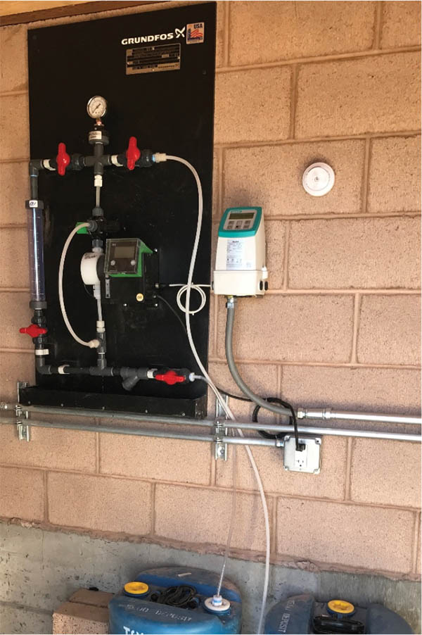 在壁挂式系统上将低流动泵安装在供应箱上方的高流动泵非常常见。